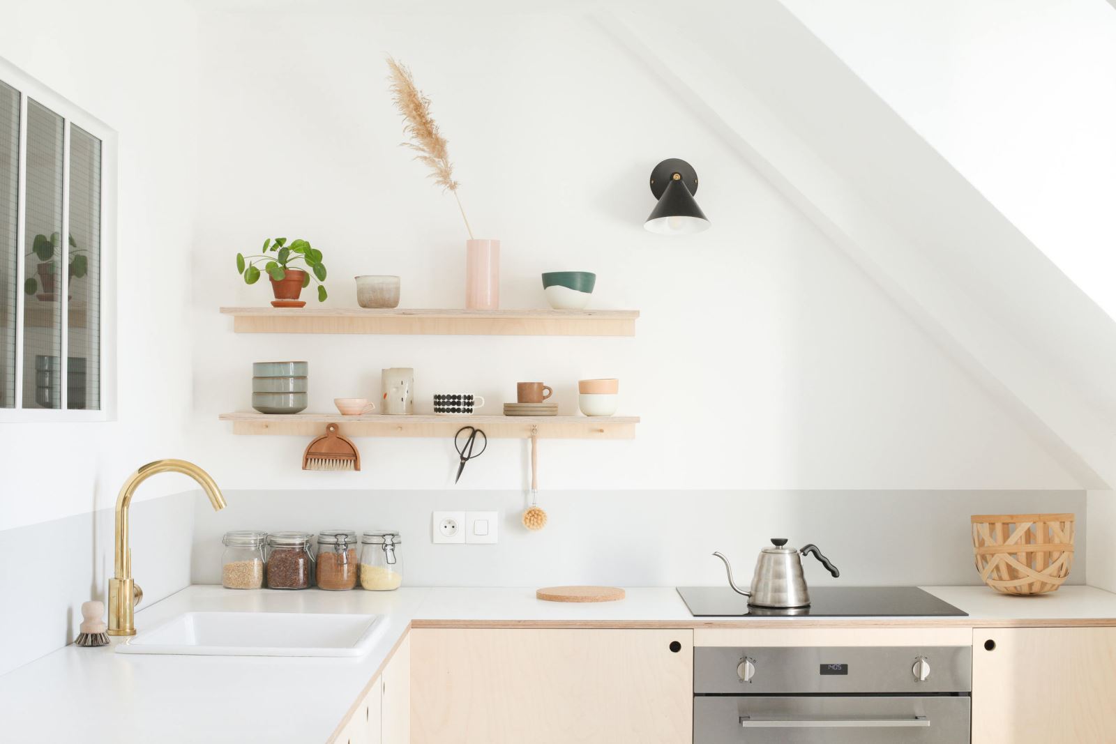Thiết kế nội thất nhà ở cho phòng bếp cần chú ý những đặc điểm gì?